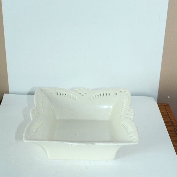 Skye McGhie Nostalgia  6"  Square Dish Fine Porcelain - Picture 2 of 3